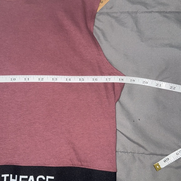 NWT NorthFace Tee - Picture 6 of 8